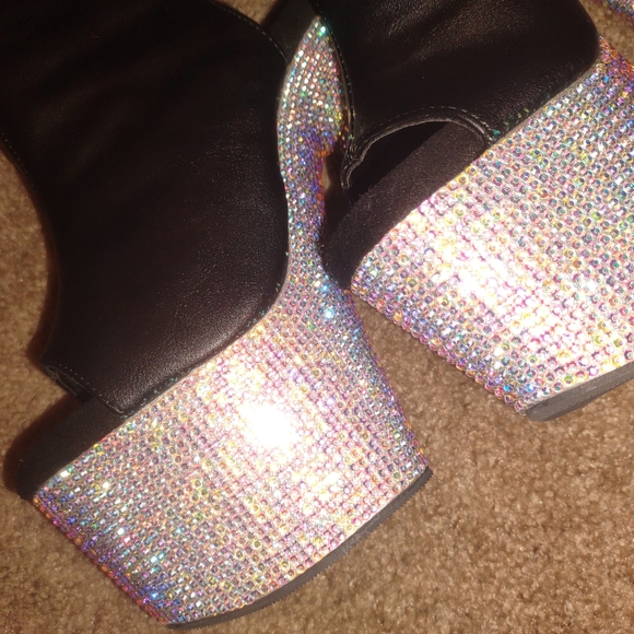 Pleasers size 7 Bejeweled - Picture 11 of 12